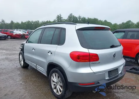 2015 Volkswagen Tiguan Se z USA, uszkodzony, nr VIN WVGBV7AX1FW110426
